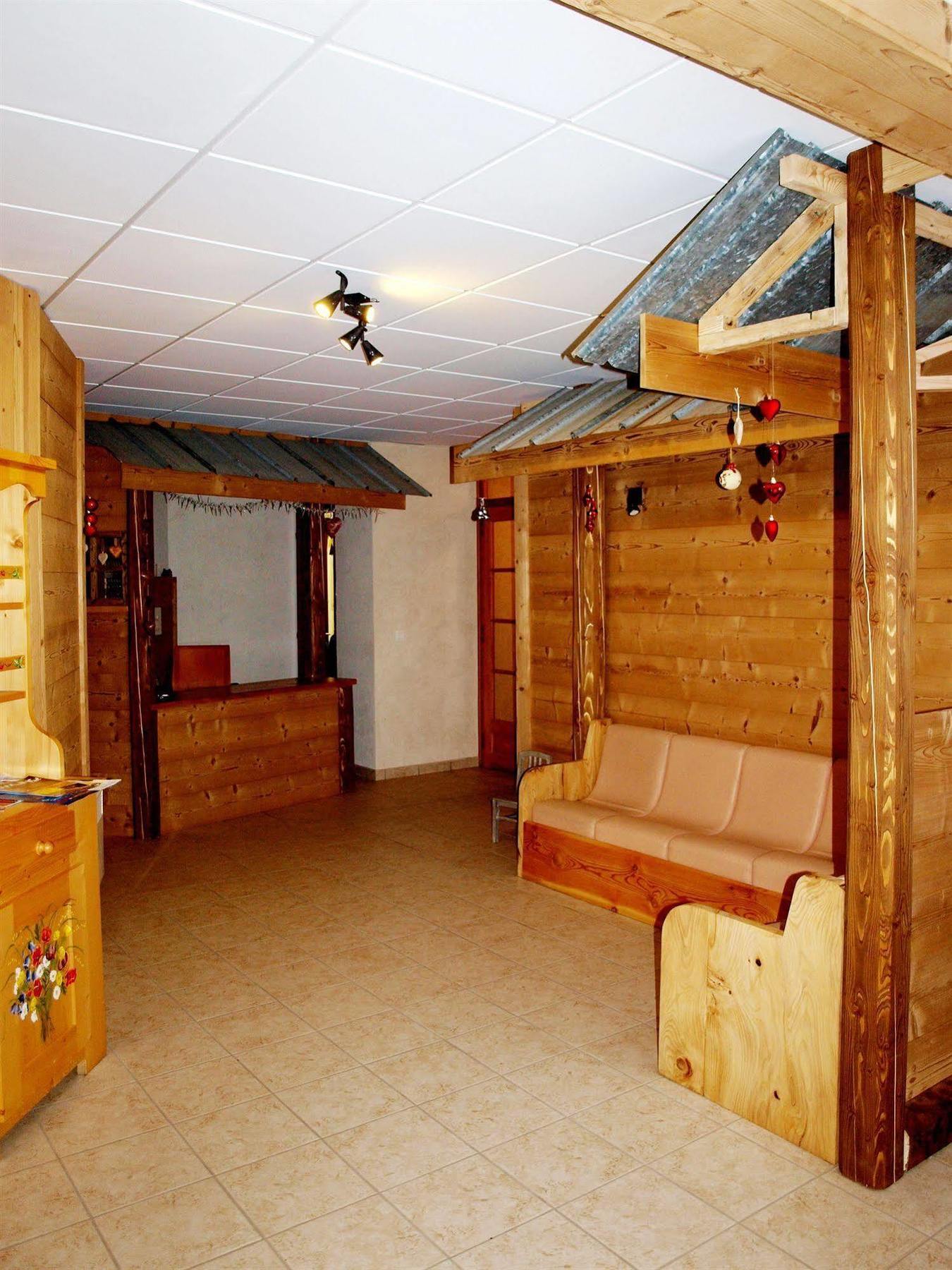 Hotel Restaurant L'Outa Терминьон Екстериор снимка