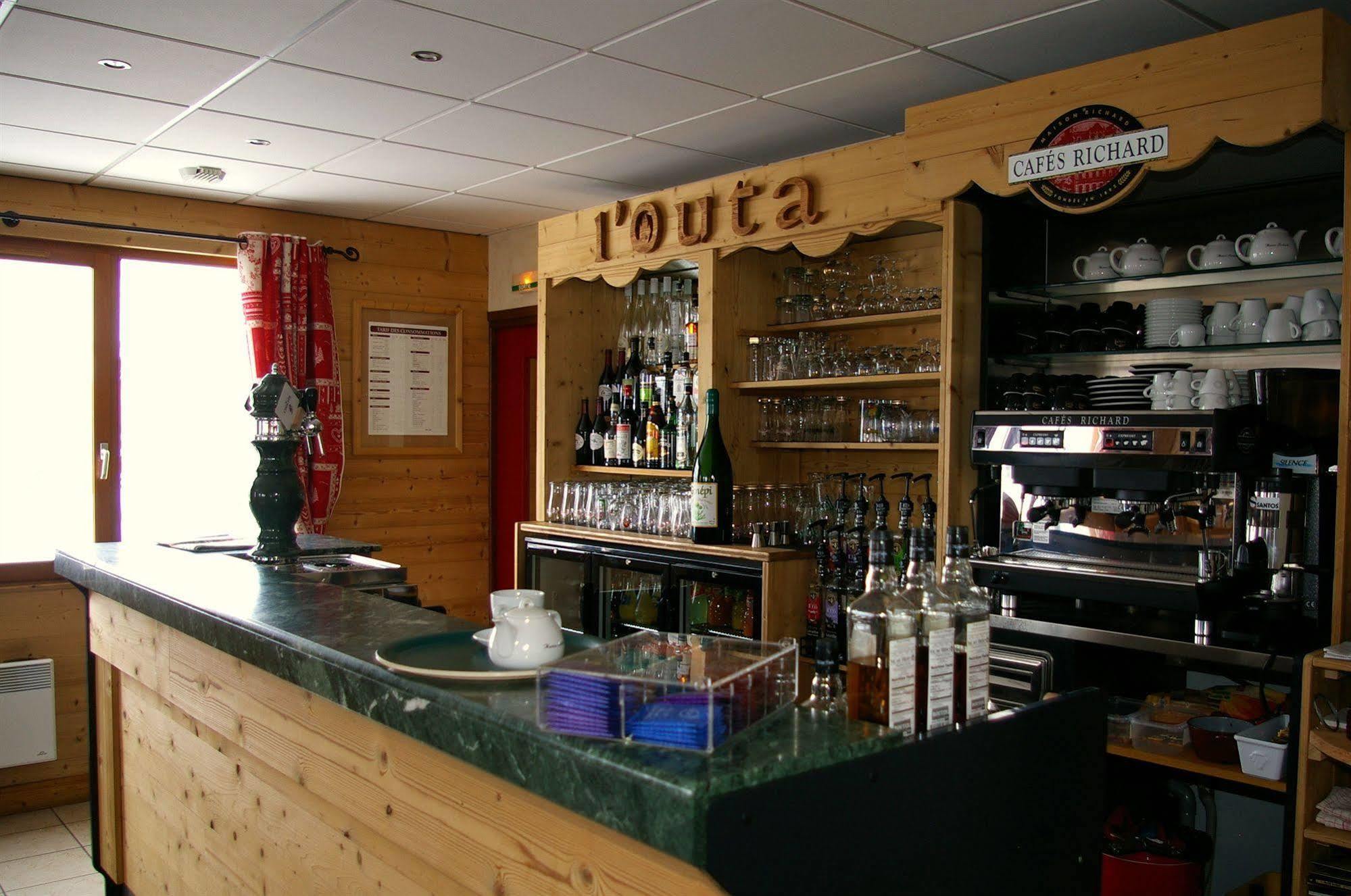 Hotel Restaurant L'Outa Терминьон Екстериор снимка